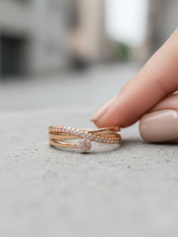 Sparkling Crossover Adjustable Ring